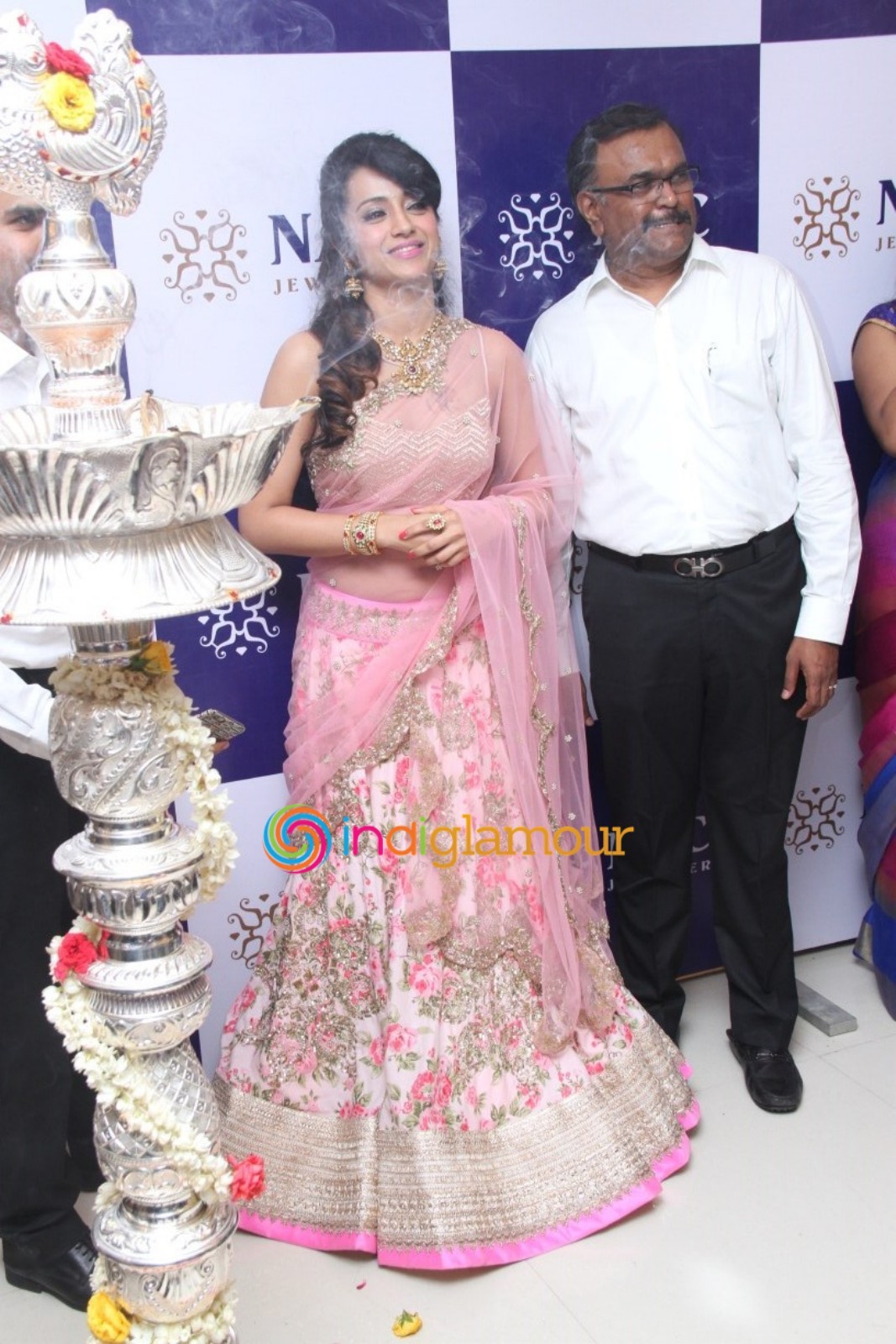 Trisha Launches NAC Jewellers in Perambur Chennai Event hd photo