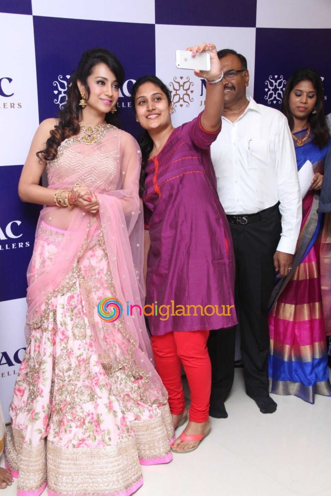 Trisha Launches NAC Jewellers in Perambur Chennai Event hd photo