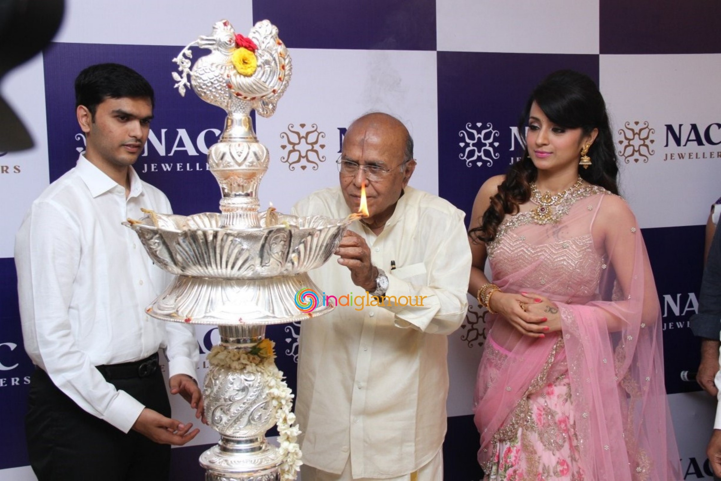 Trisha Launches NAC Jewellers in Perambur Chennai Event hd photo