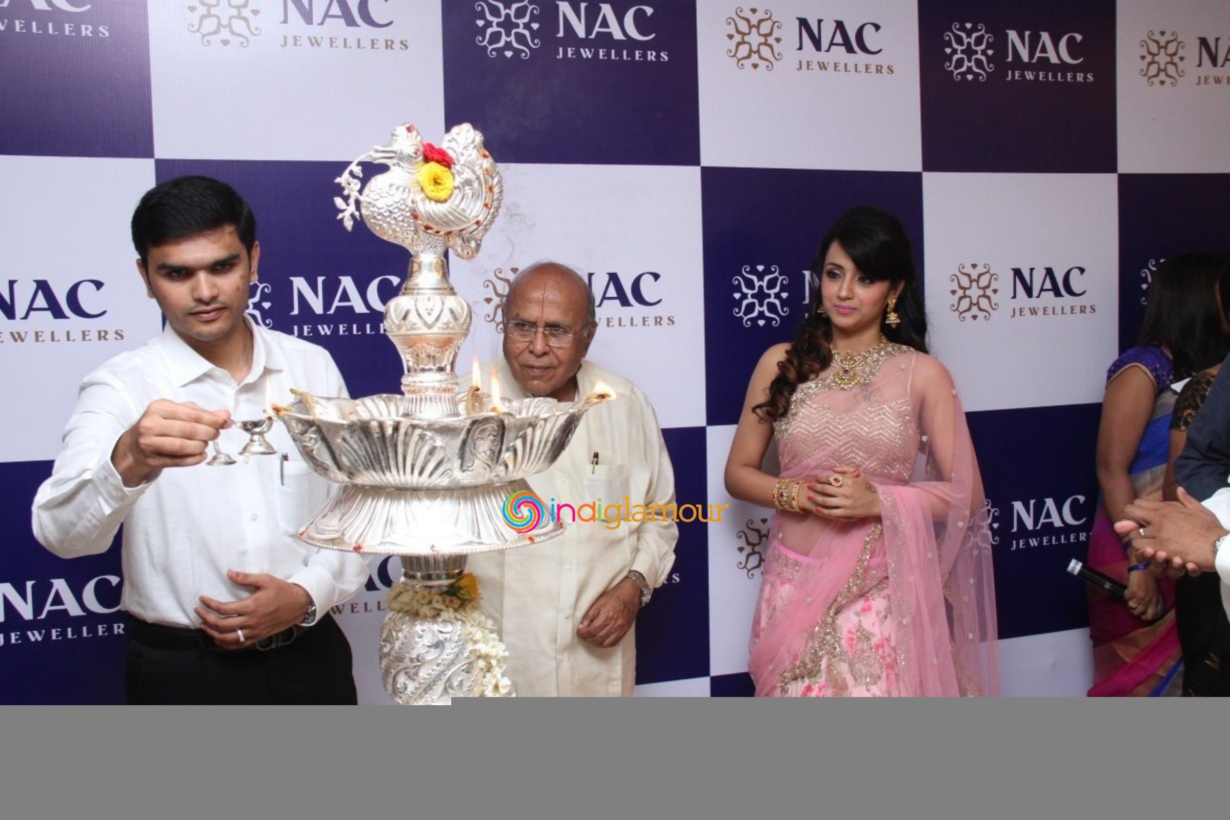 Trisha Launches NAC Jewellers in Perambur Chennai Event hd photo