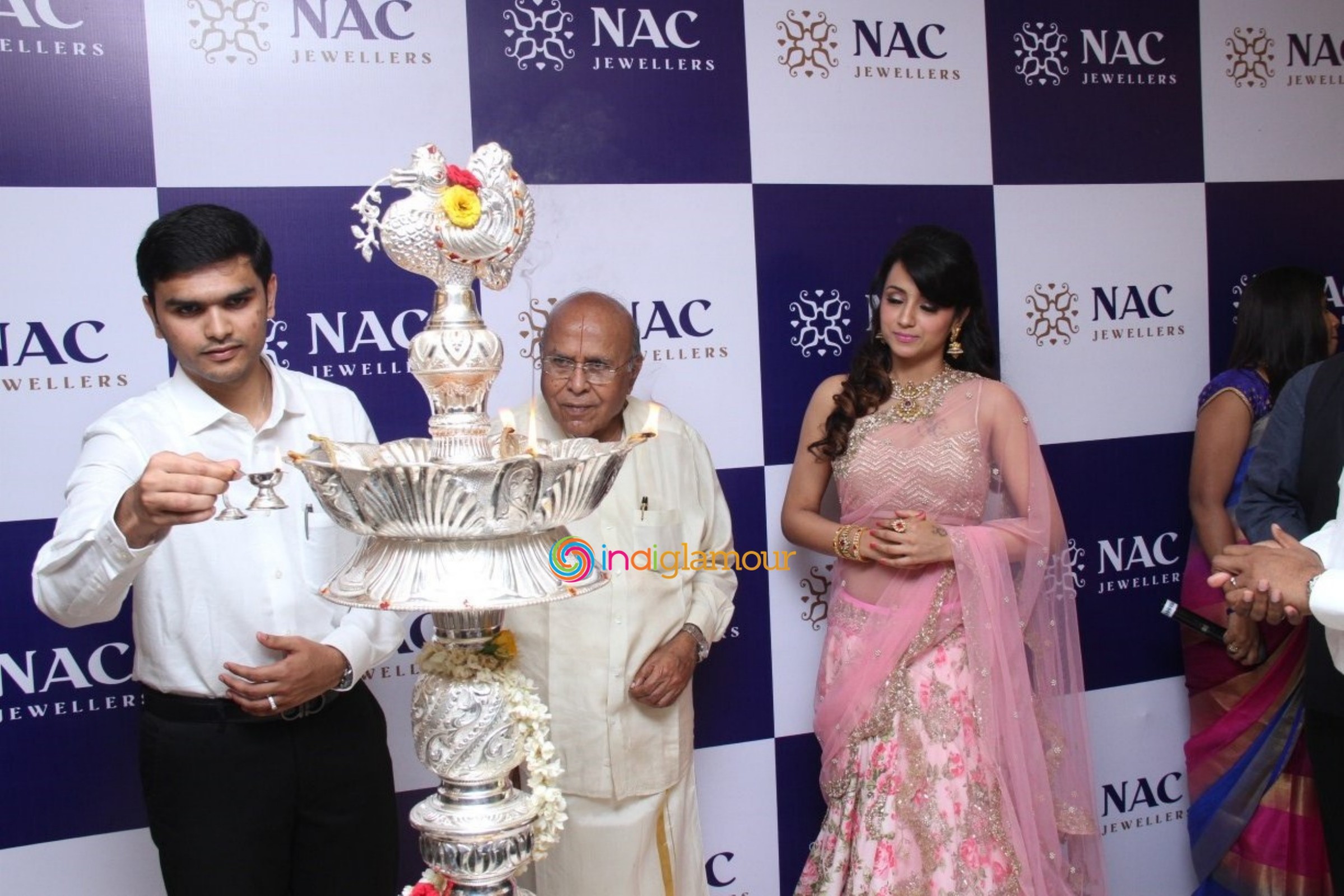 Trisha Launches NAC Jewellers in Perambur Chennai Event hd photo