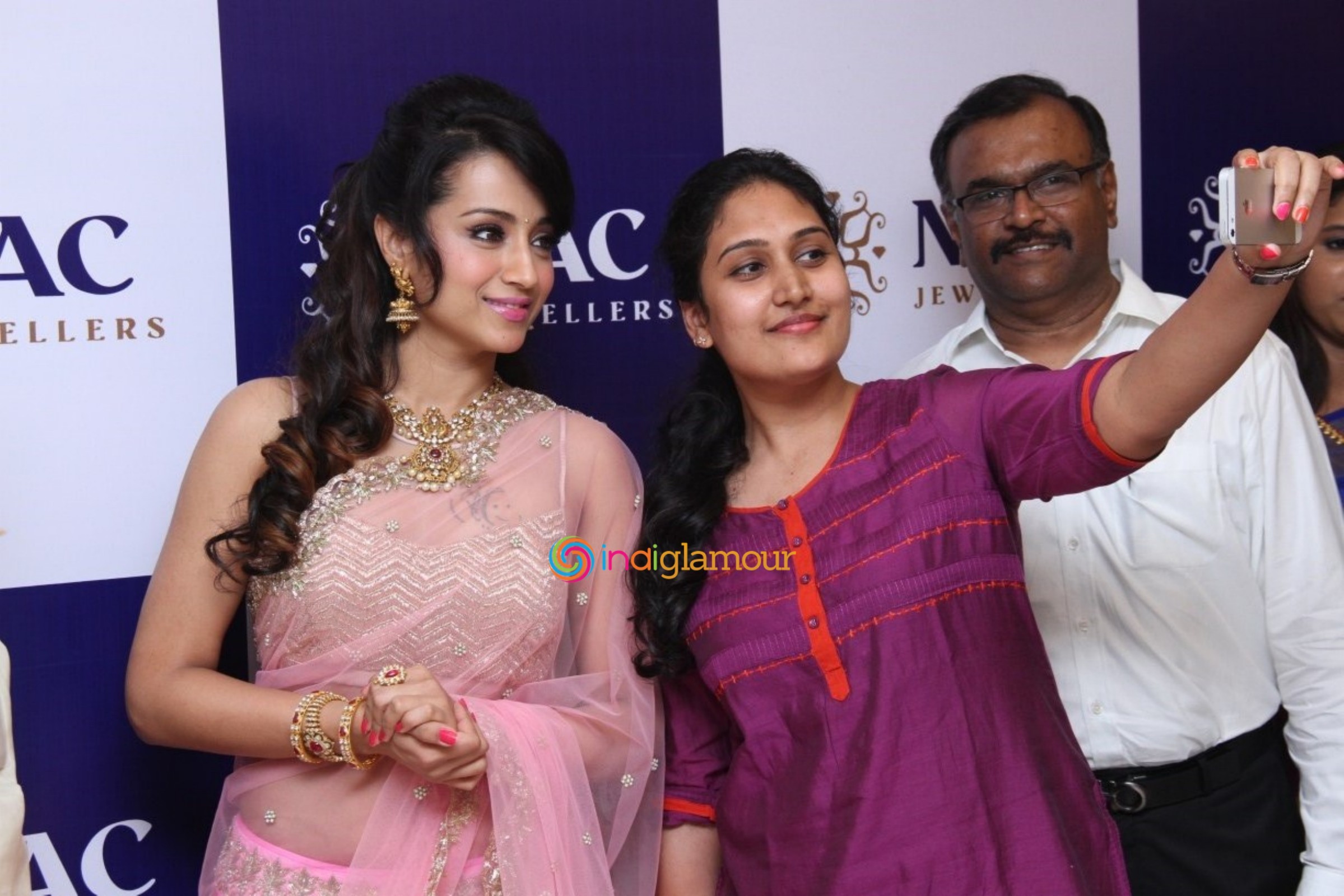 Trisha Launches NAC Jewellers in Perambur Chennai Event hd photo