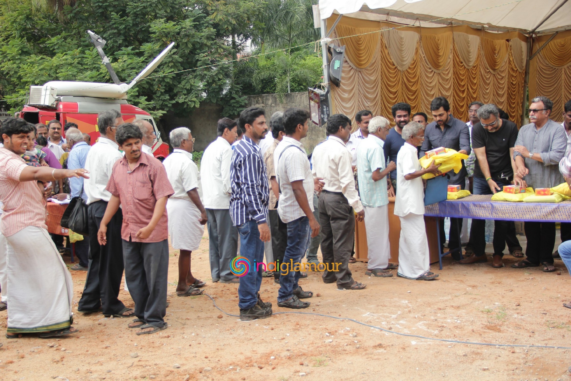Nadigar Sangam's Diwali Gift Sweet Box,Shirt,Saree,Veshti Distribution Event (1) Event hd photo