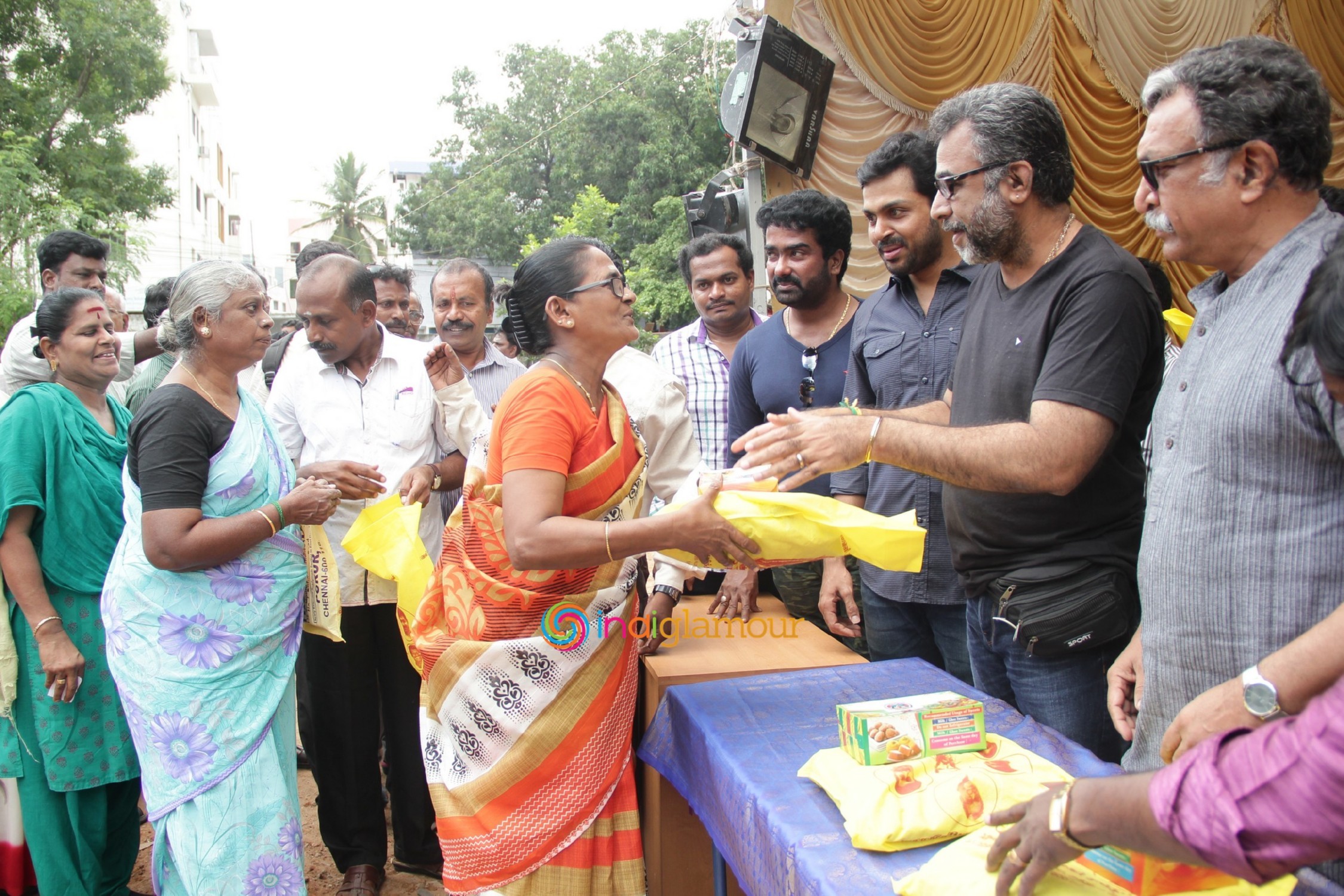 Nadigar Sangam's Diwali Gift Sweet Box,Shirt,Saree,Veshti Distribution Event (1) Event hd photo