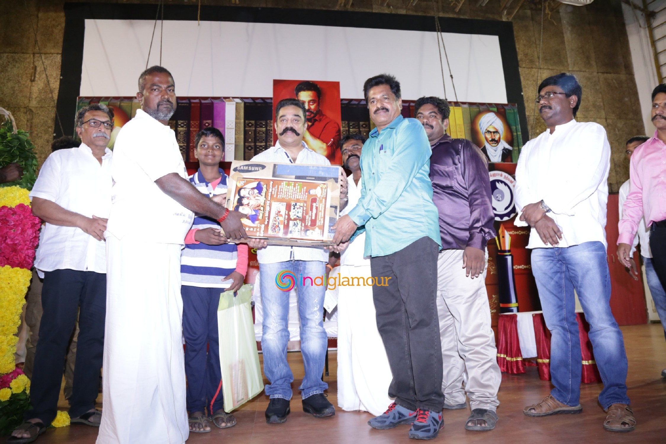 Actor Kamal Haasan Birthday Celebration And Narpani Mandram Welfare Activities Event Event hd photo