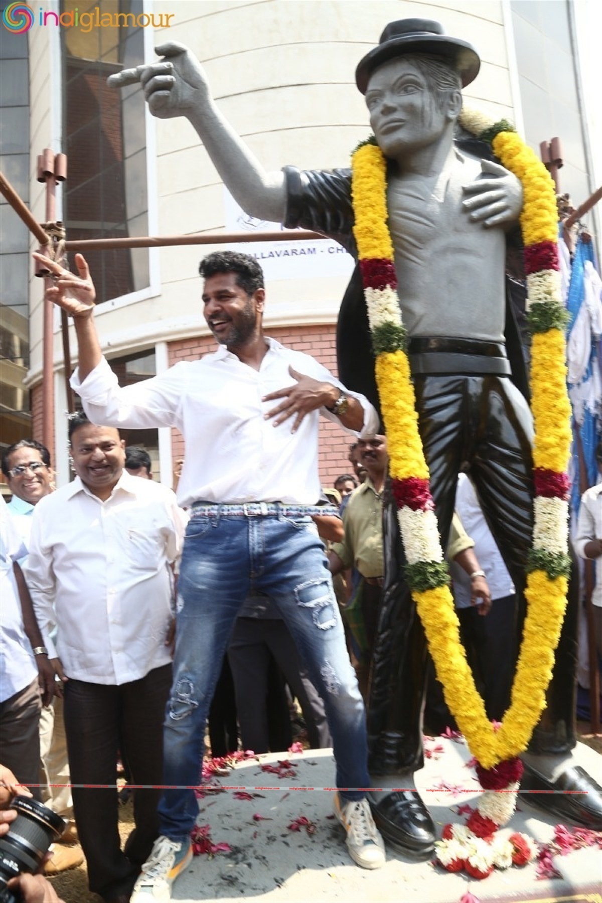 Michael Jackson Granite Statue Inauguration by Prabhu Deva Event hd photo