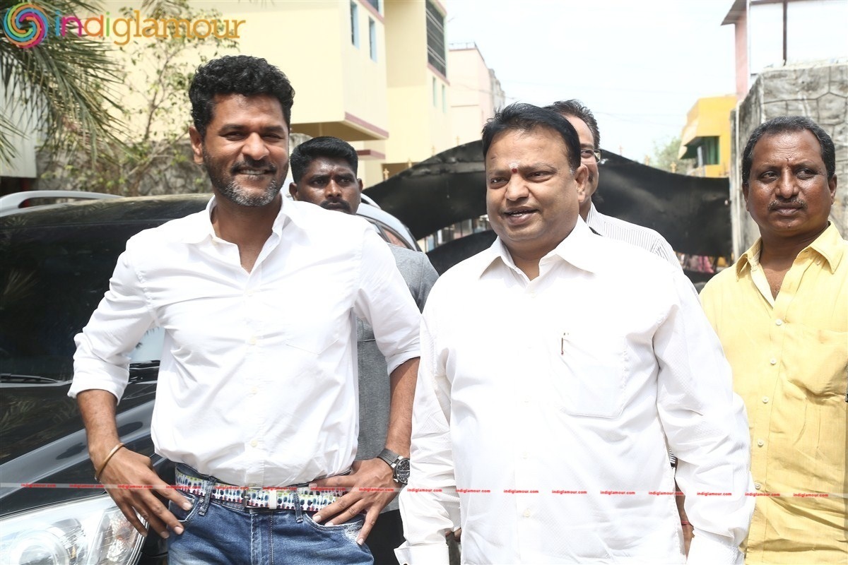 Michael Jackson Granite Statue Inauguration by Prabhu Deva Event hd photo