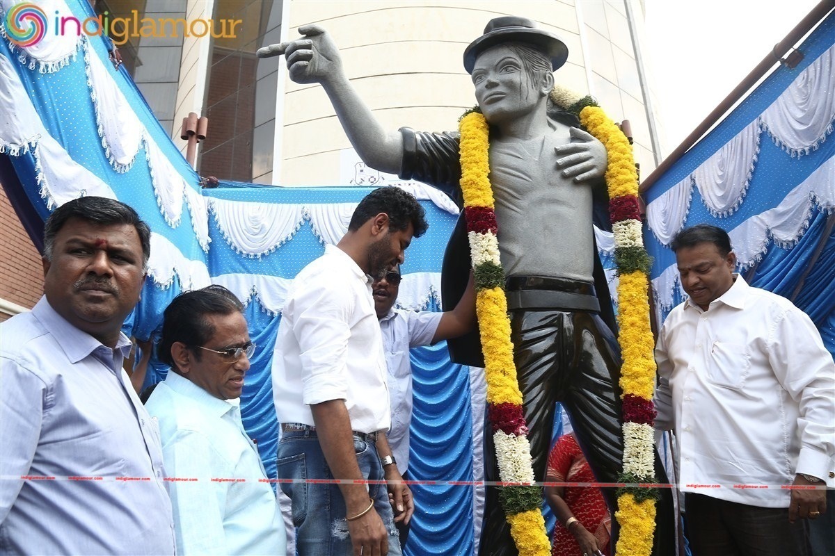Michael Jackson Granite Statue Inauguration by Prabhu Deva Event hd photo