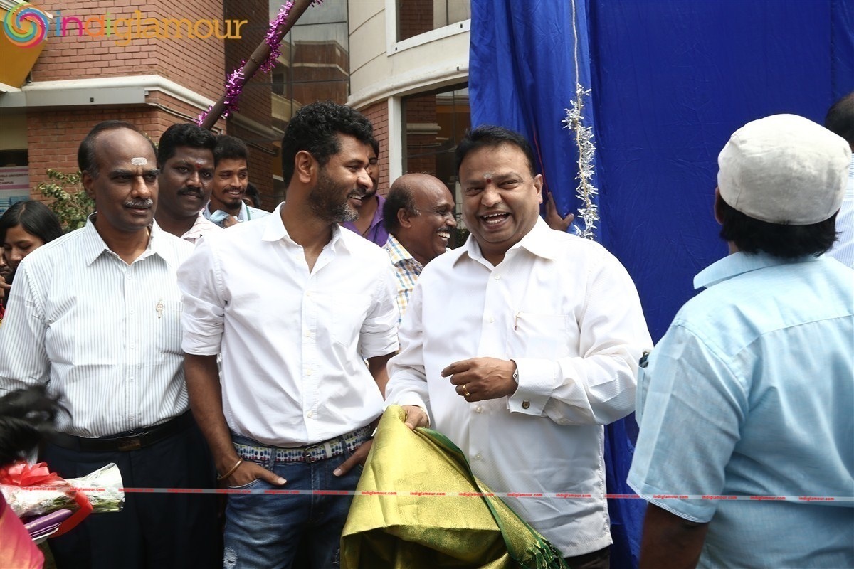 Michael Jackson Granite Statue Inauguration by Prabhu Deva Event hd photo