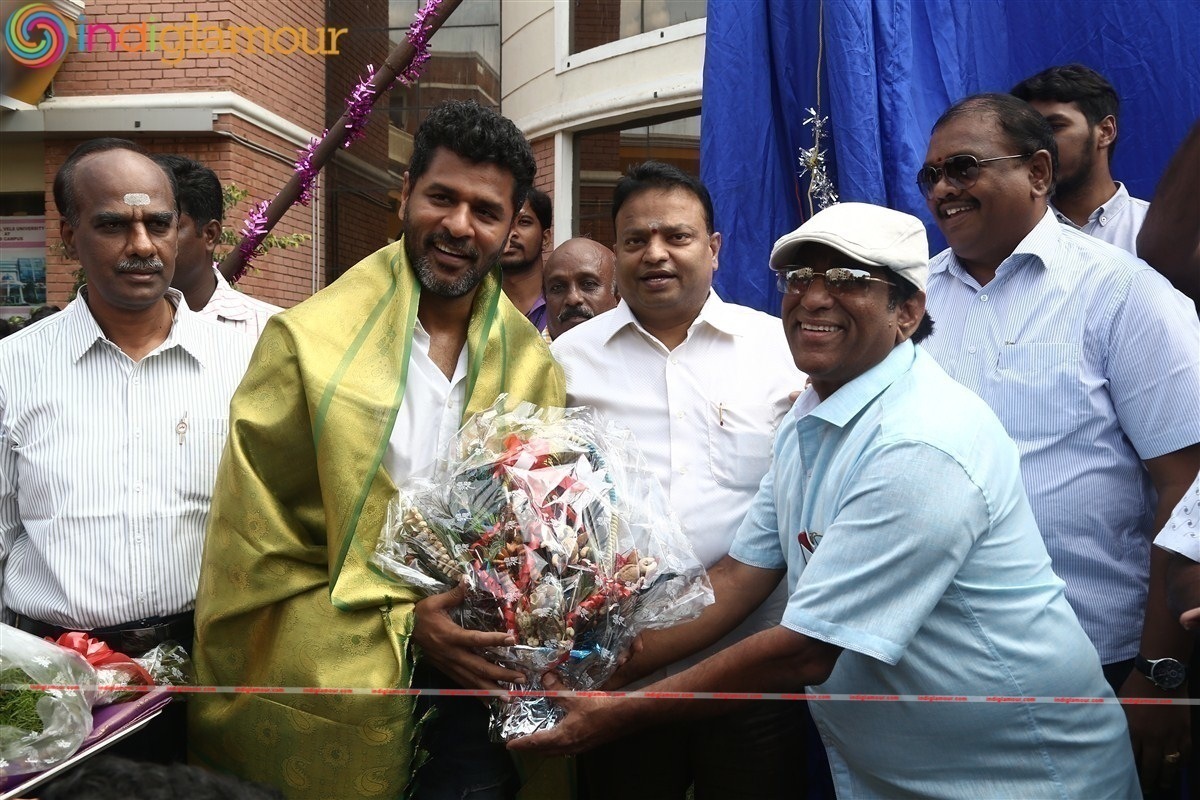 Michael Jackson Granite Statue Inauguration by Prabhu Deva Event hd photo
