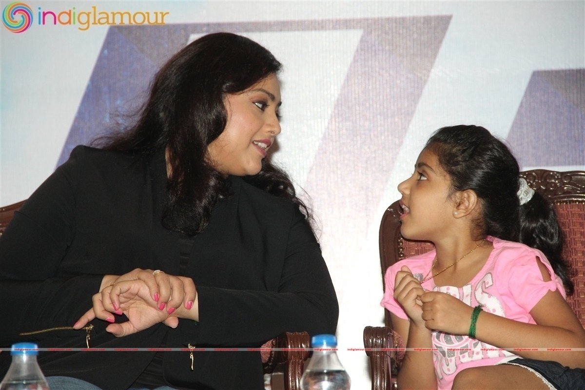 Theri Movie Pressmeet Event hd photo