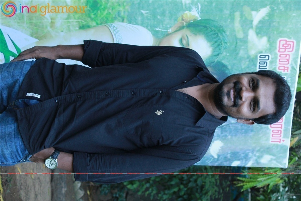 Saaral Movie Audio Launch Event hd photo