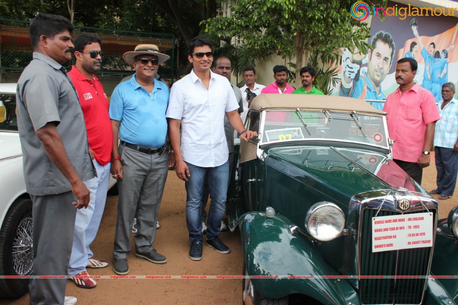 Actor Jiiva Car Rally Photos Event hd photo