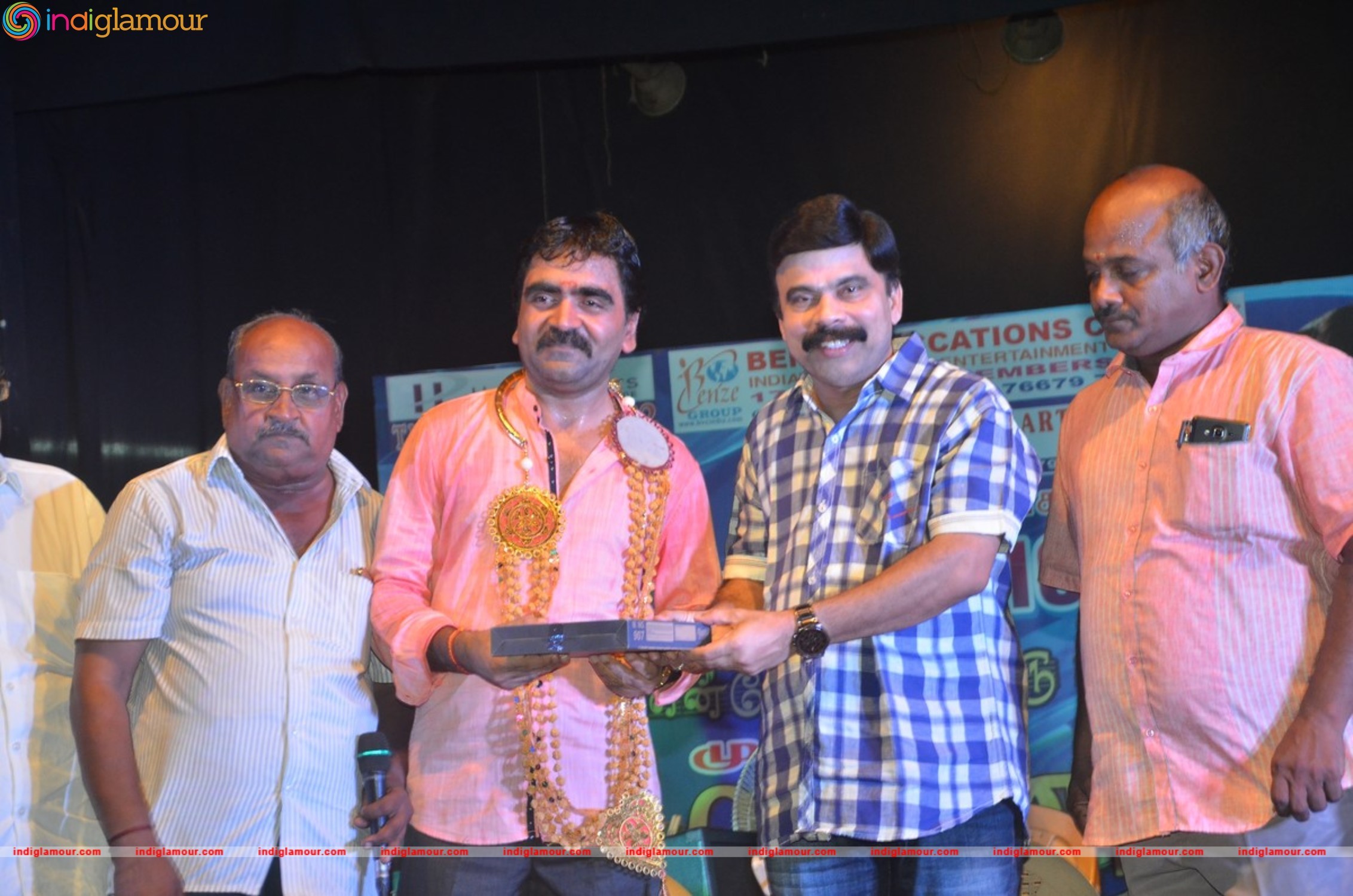 Alandur Fine Arts Awards 2016 Event hd photo