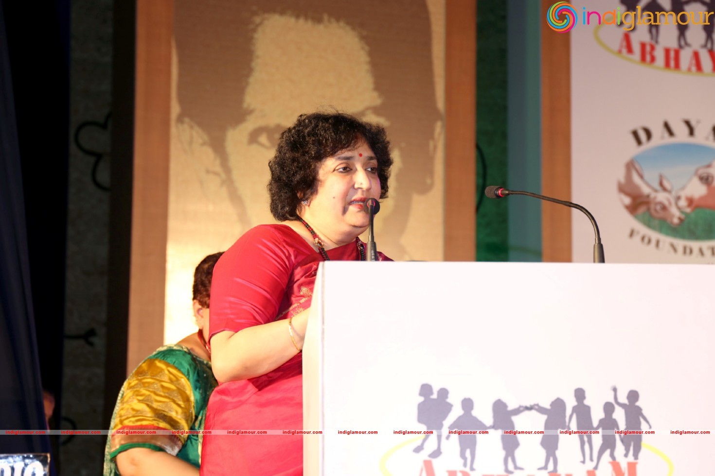 Latha RajiniKanth s Daya Foundations Project Abhayam Event hd photo