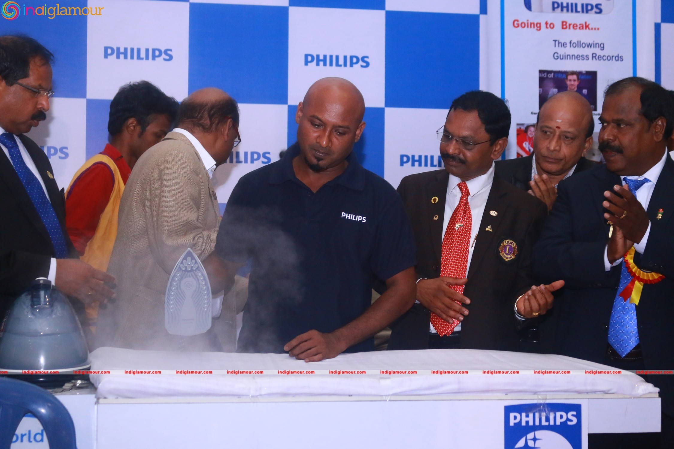Event Stills of Inauguration function of Guiness World record of Ironing Marathon Event hd photo