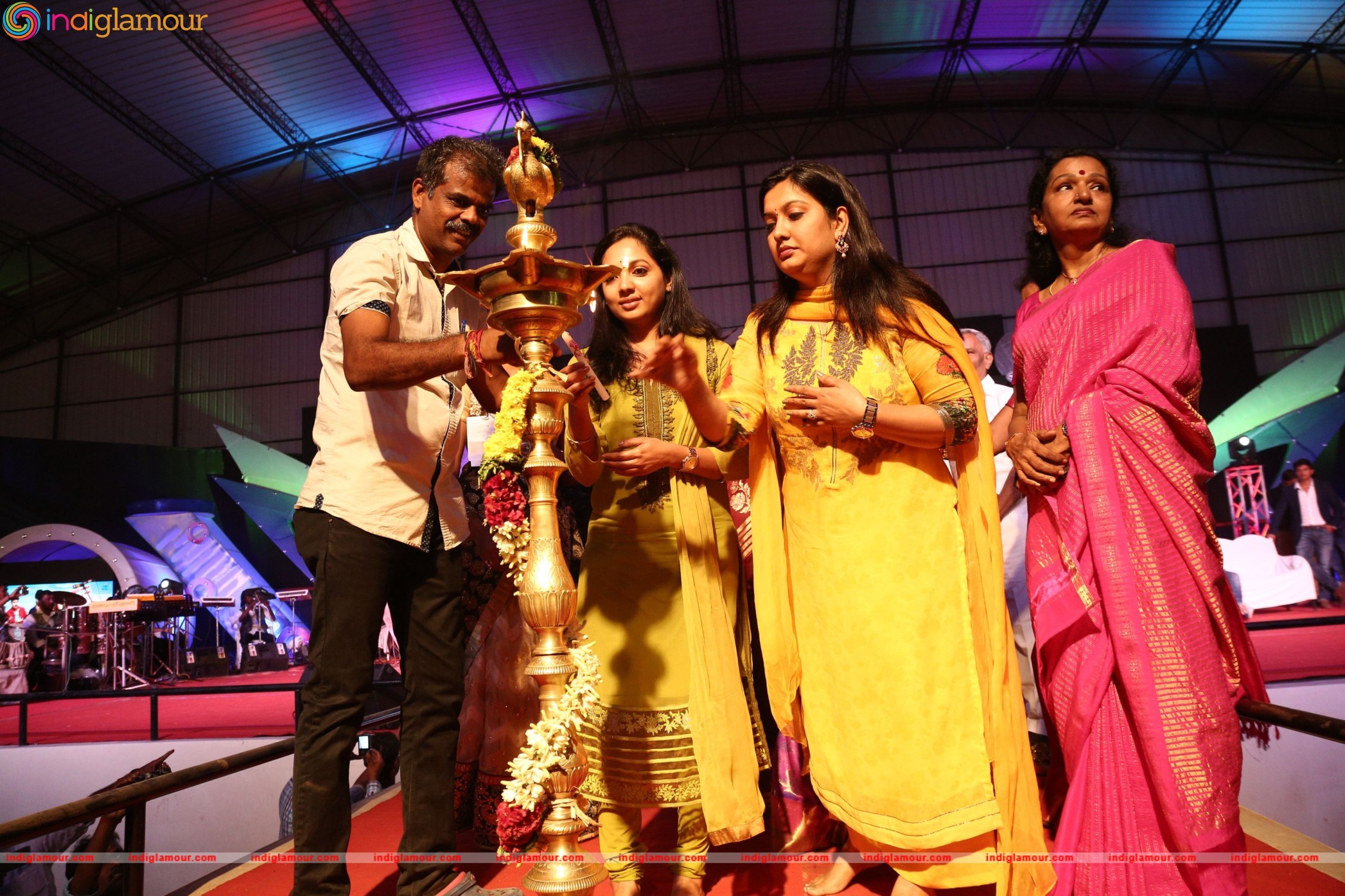 Pokkiri Raja Audio Launch Event hd photo