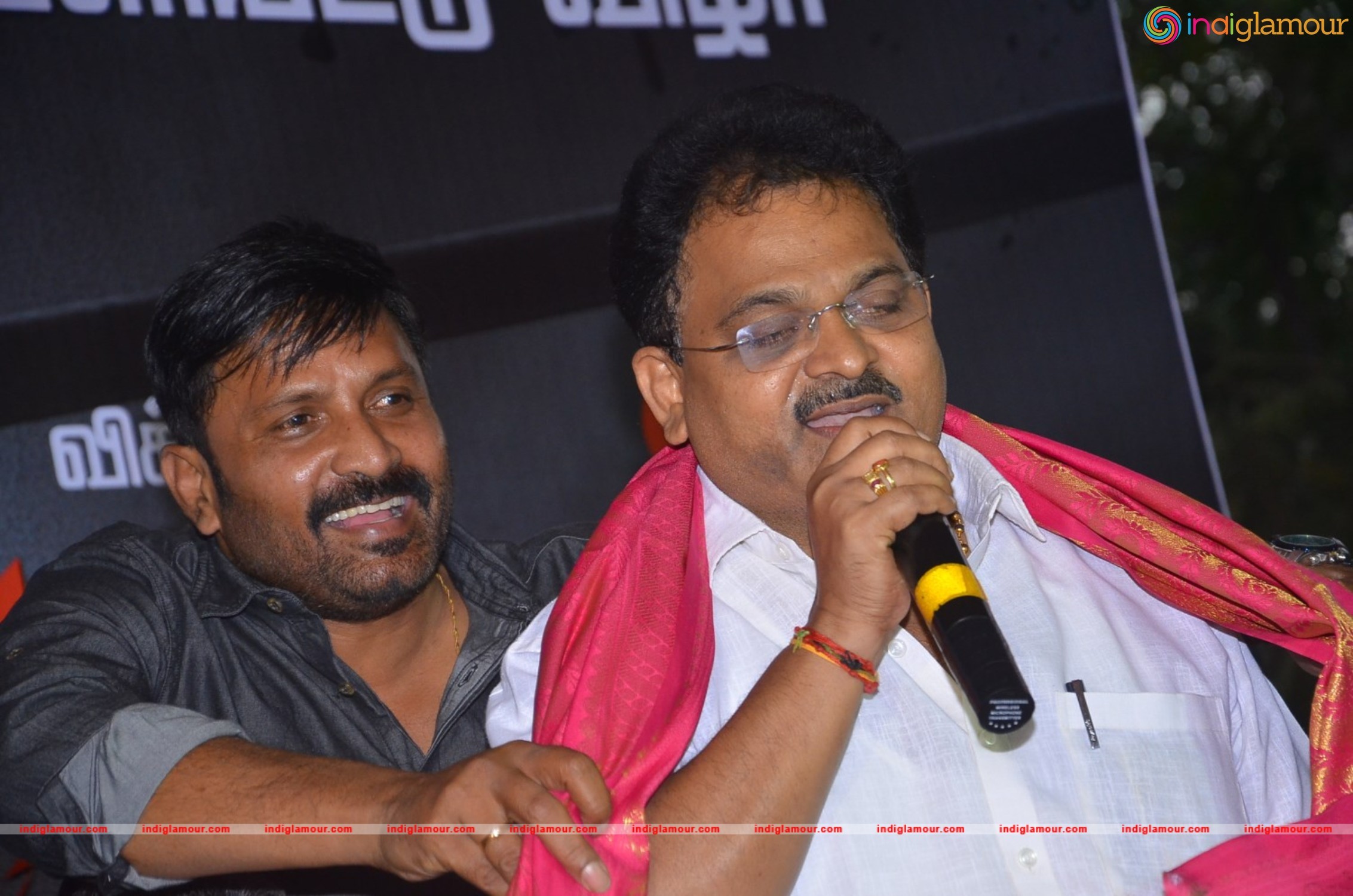 Avan Aval Audio Launch Event hd photo