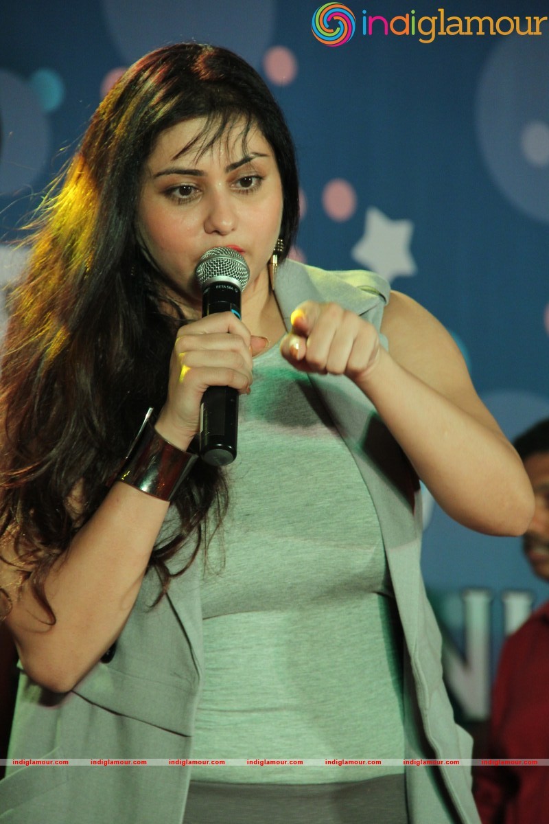 Actress Namita New Year Celebration 2016 Photos Event hd photo