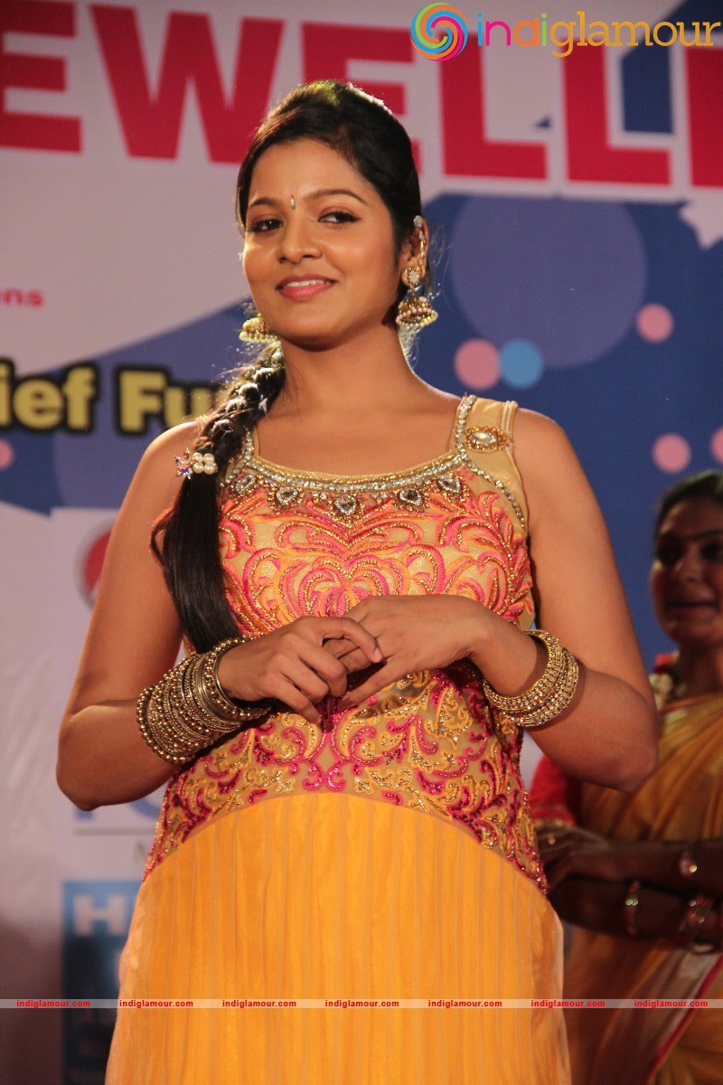 Actress Namita New Year Celebration 2016 Photos Event hd photo