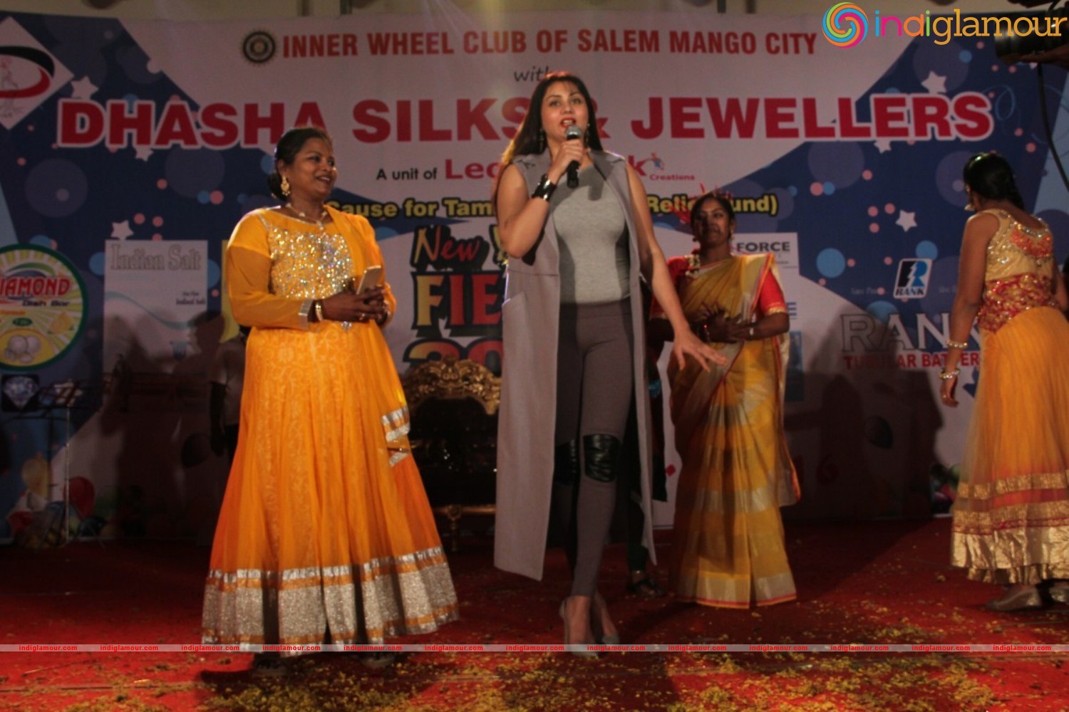 Actress Namita New Year Celebration 2016 Photos Event hd photo