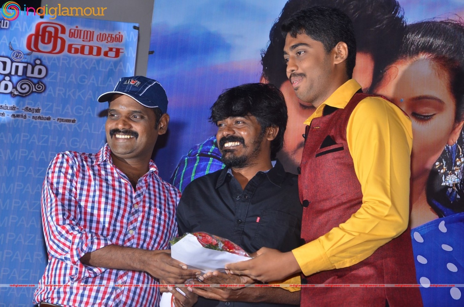Paarkalaam Pazhagalam Audio Launch Stills Event hd photo