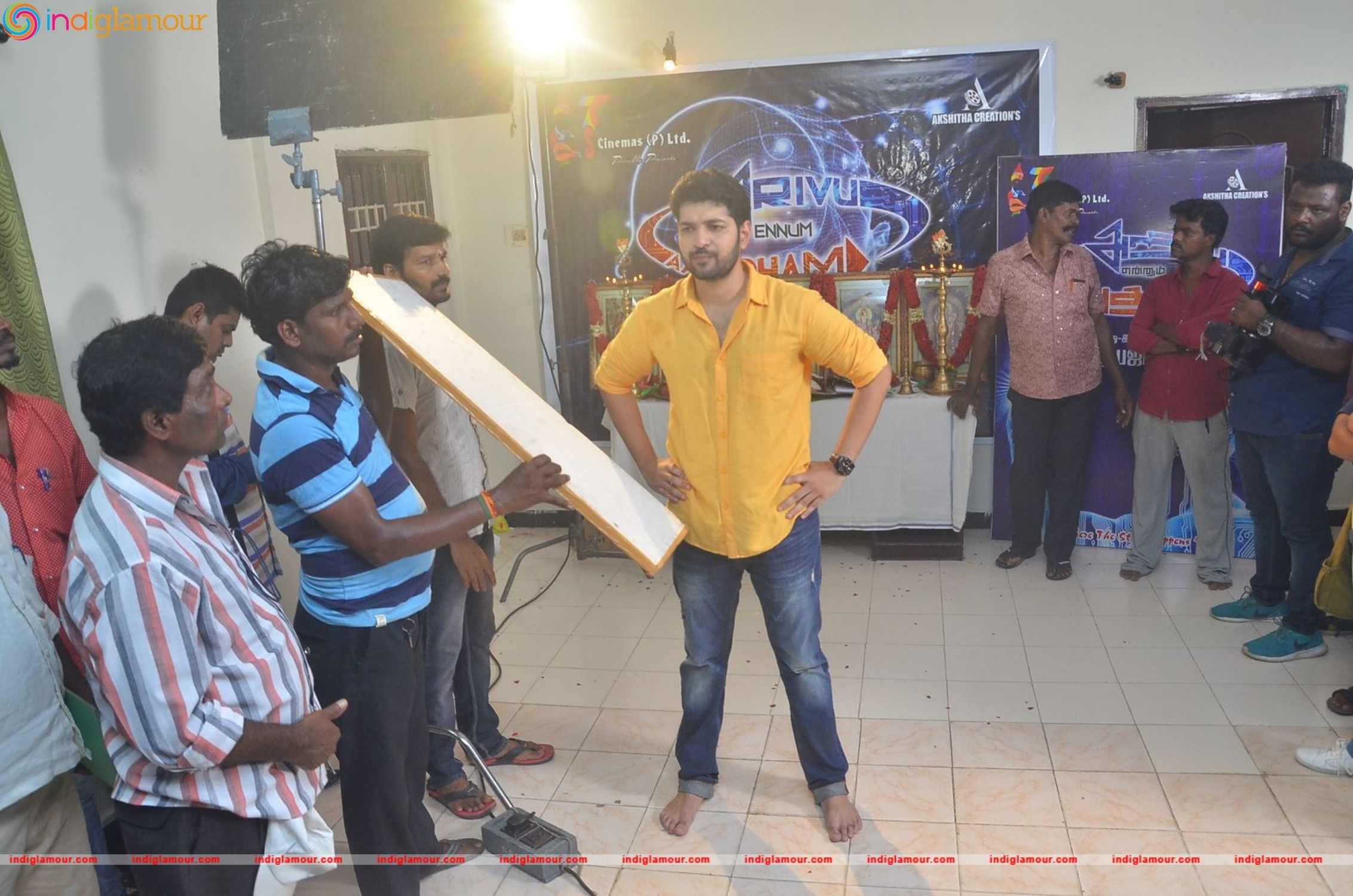 Arivuu Ennum Aayudham Movie Launch Event hd photo