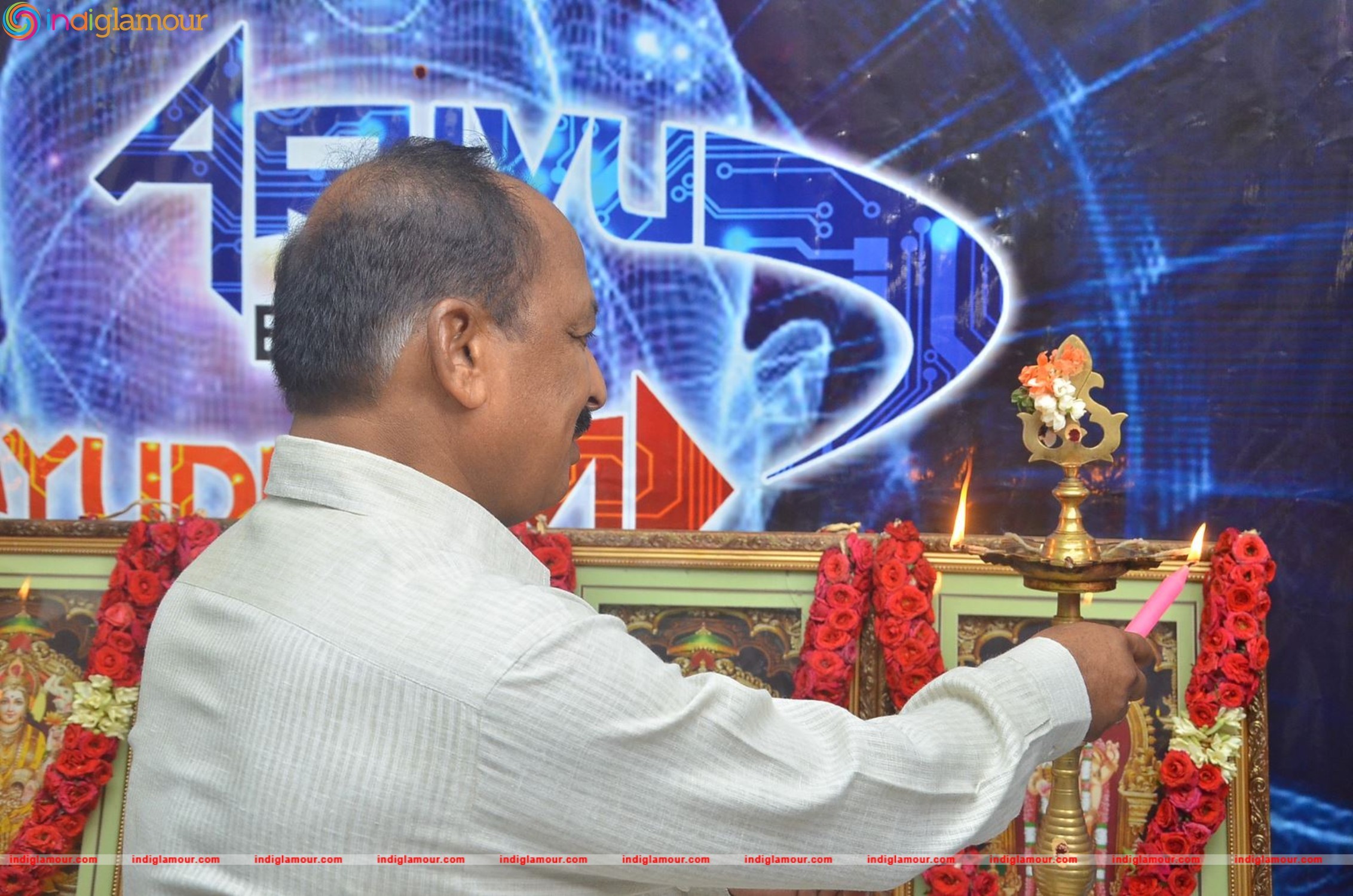 Arivuu Ennum Aayudham Movie Launch Event hd photo