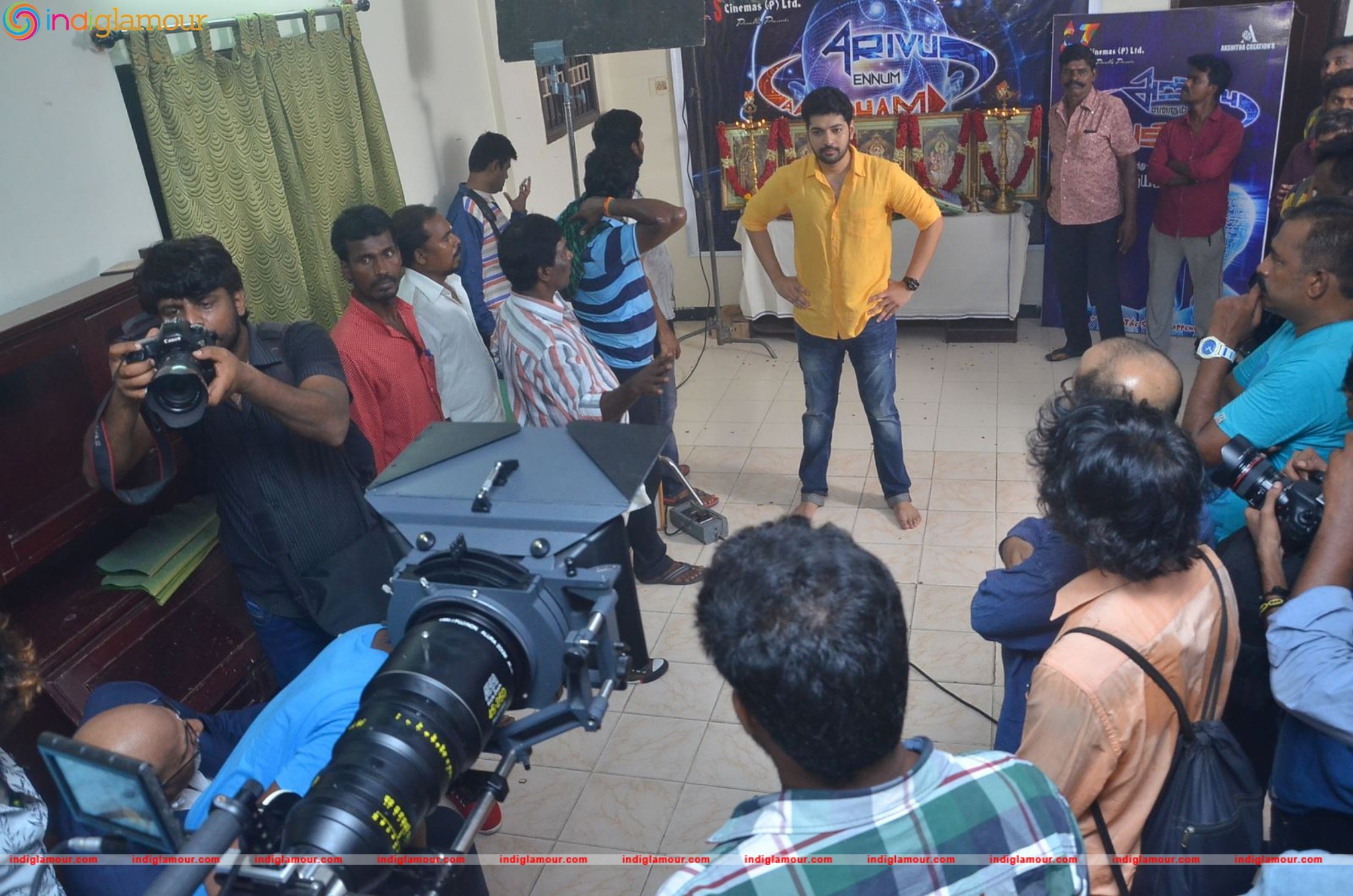 Arivuu Ennum Aayudham Movie Launch Event hd photo