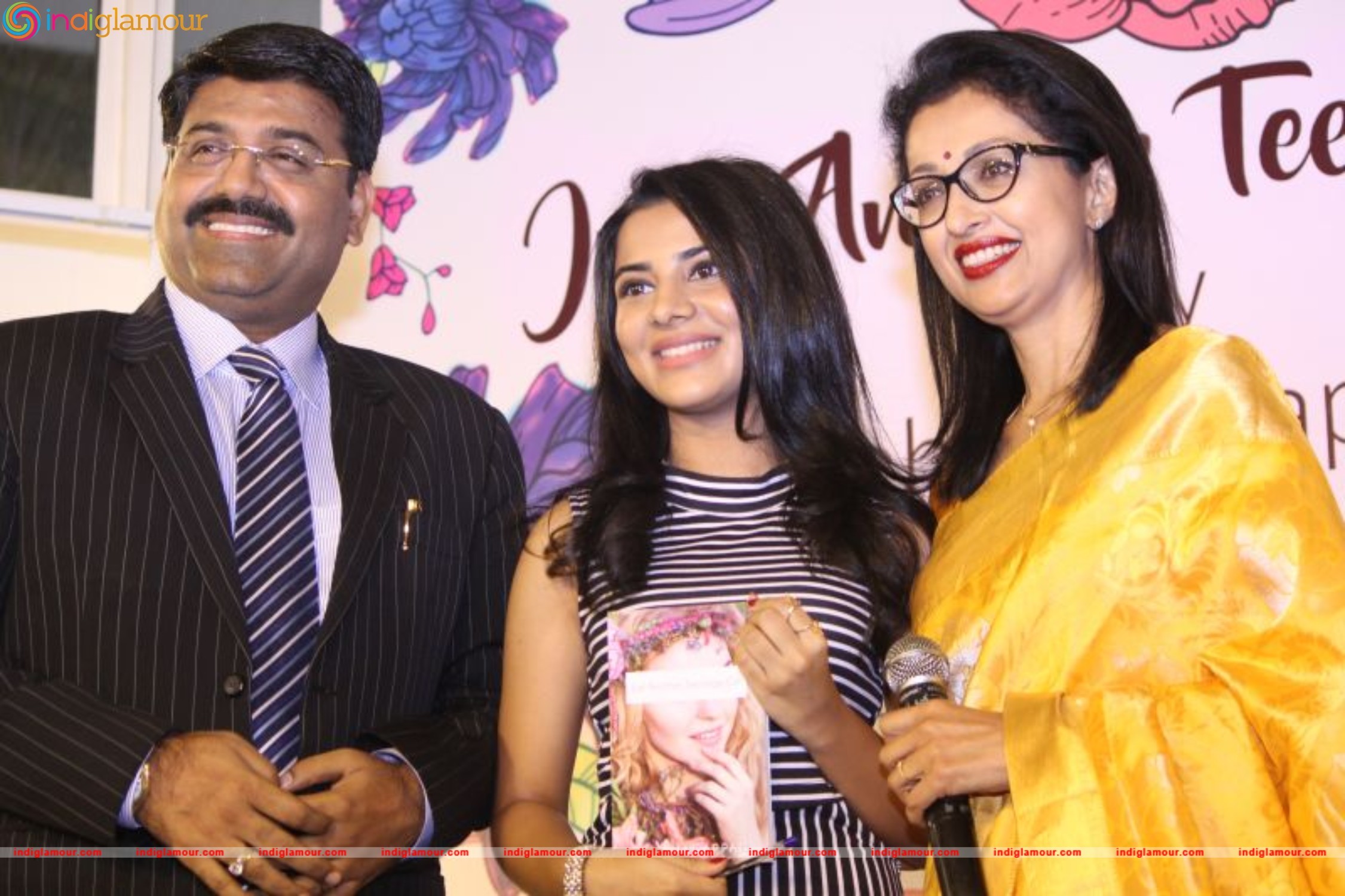 Just Another Teenage Girl Book Launch Photos Event hd photo