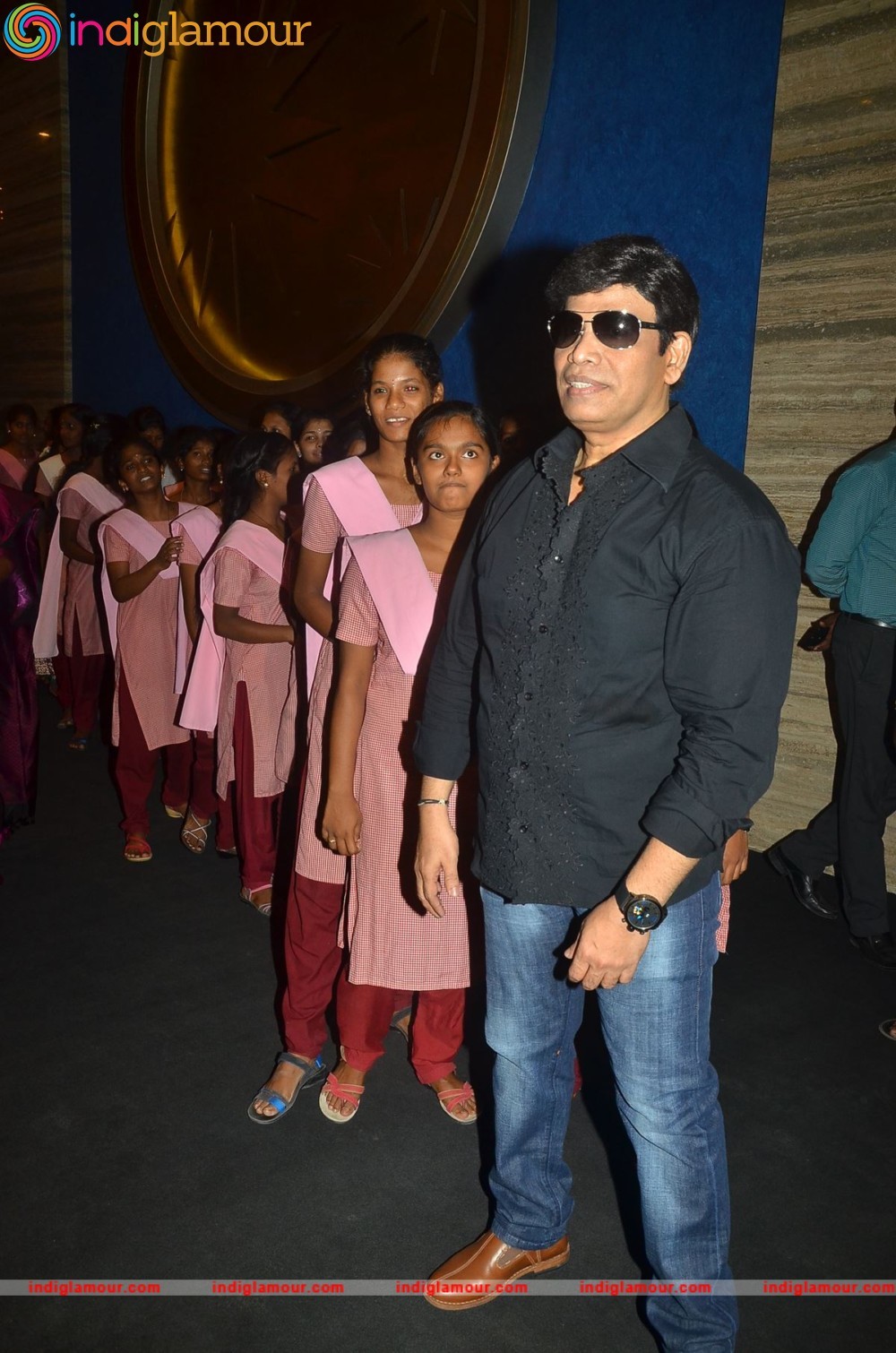 Anandaraj Arranges Dhilluku Dhuddu Special Show for Children Event hd photo