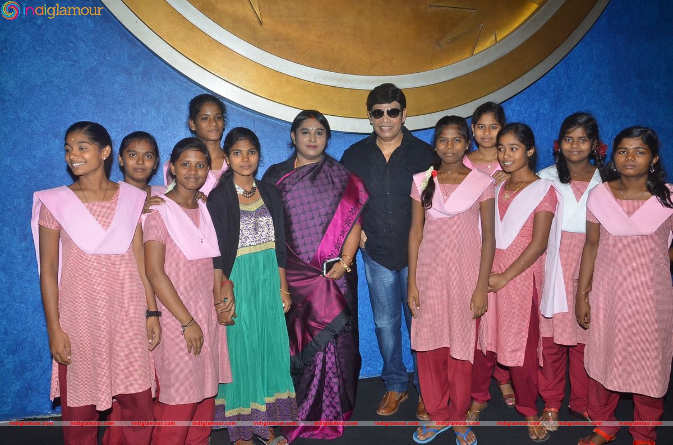 Anandaraj Arranges Dhilluku Dhuddu Special Show for Children Event hd photo
