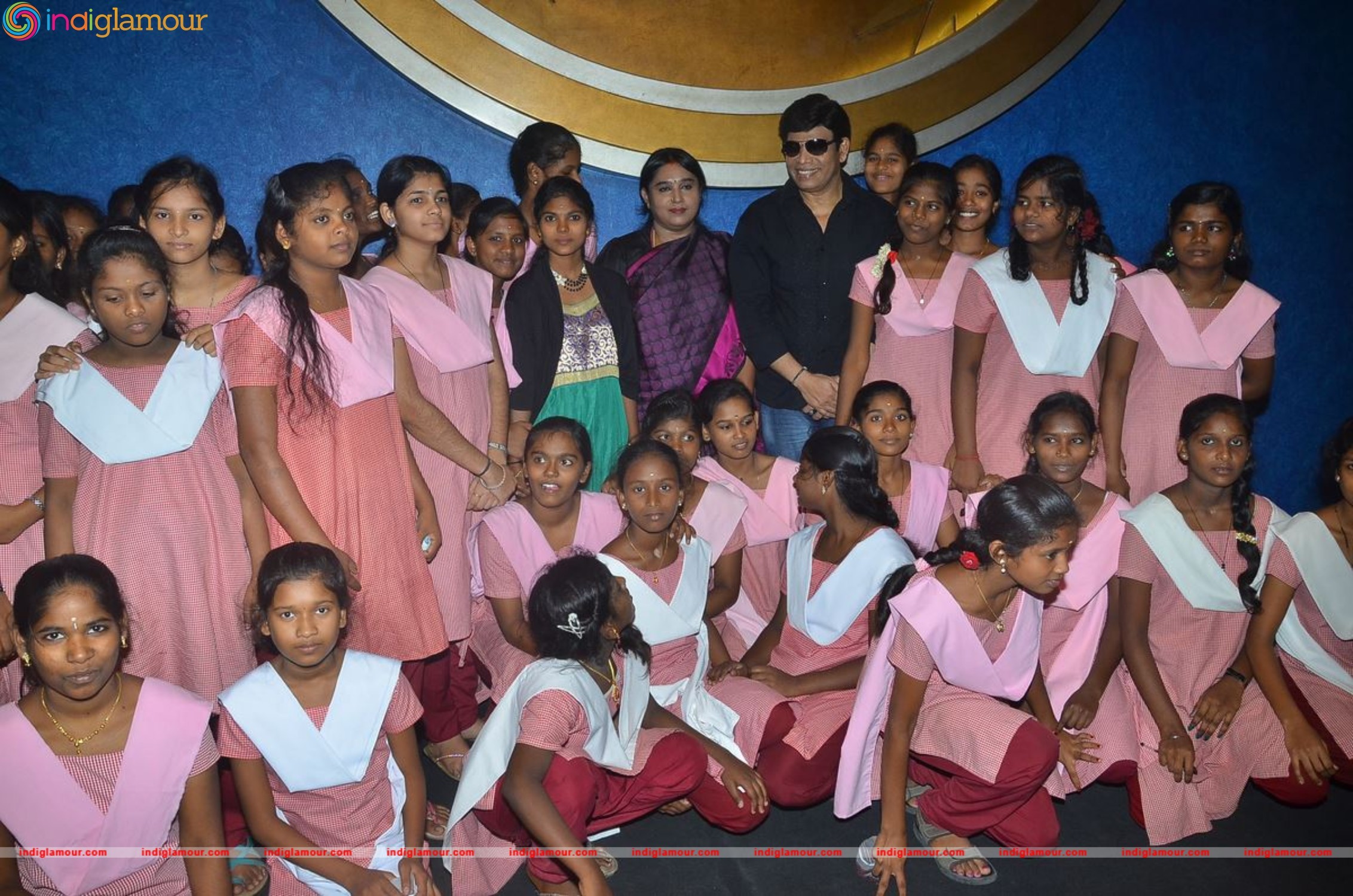 Anandaraj Arranges Dhilluku Dhuddu Special Show for Children Event hd photo