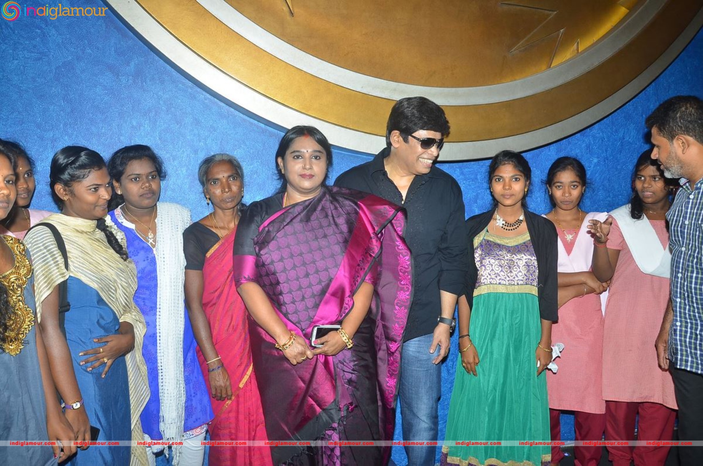 Anandaraj Arranges Dhilluku Dhuddu Special Show for Children Event hd photo