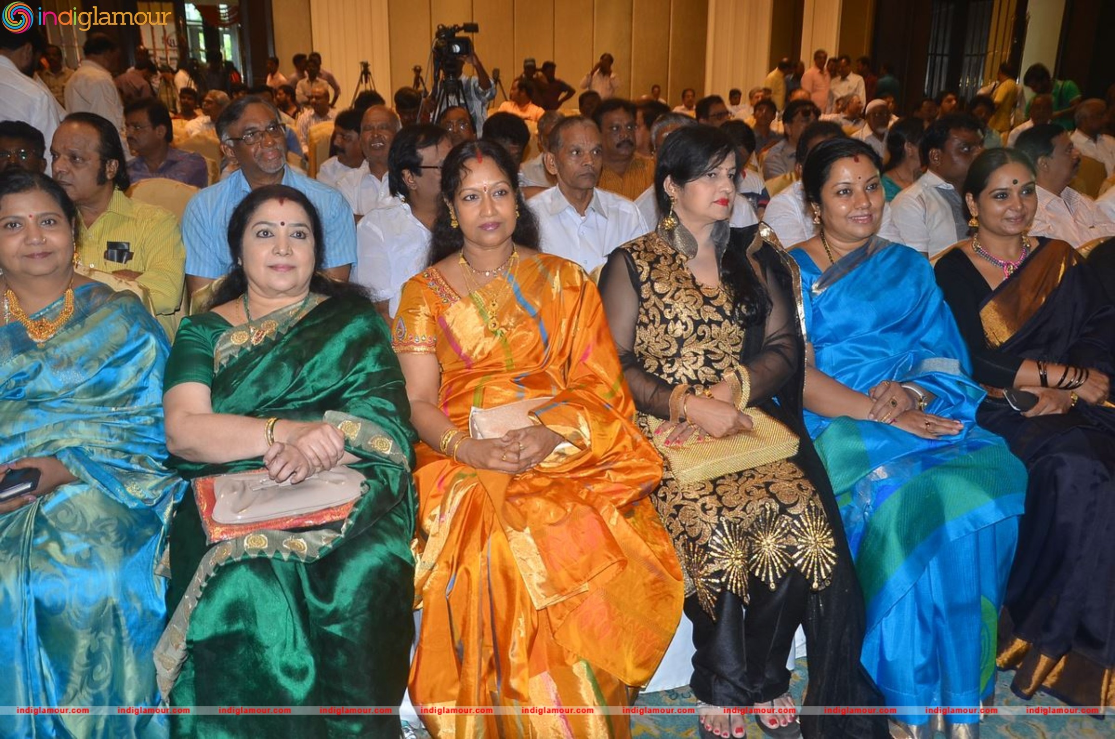 South Indian Film Chamber Union Felicitating Minister Venkaiah Naidu Event hd photo