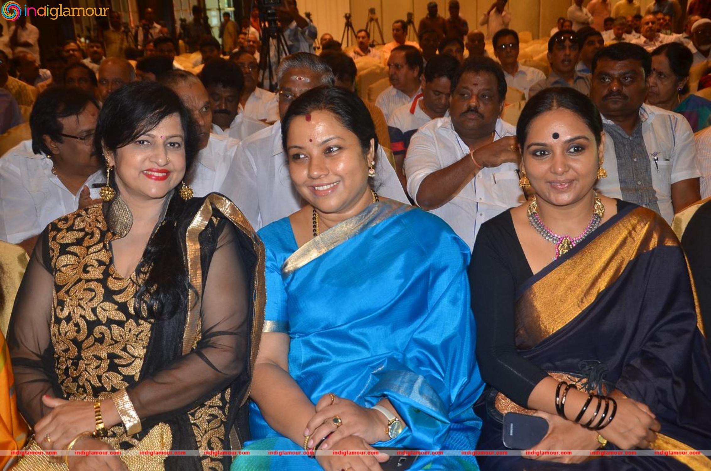 South Indian Film Chamber Union Felicitating Minister Venkaiah Naidu Event hd photo