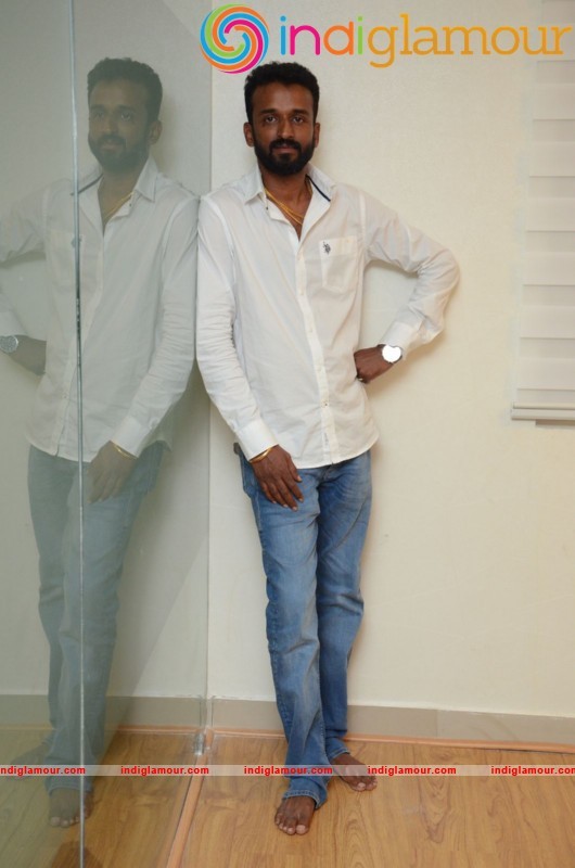 abhishek pictures press meet about kabali Event hd photo