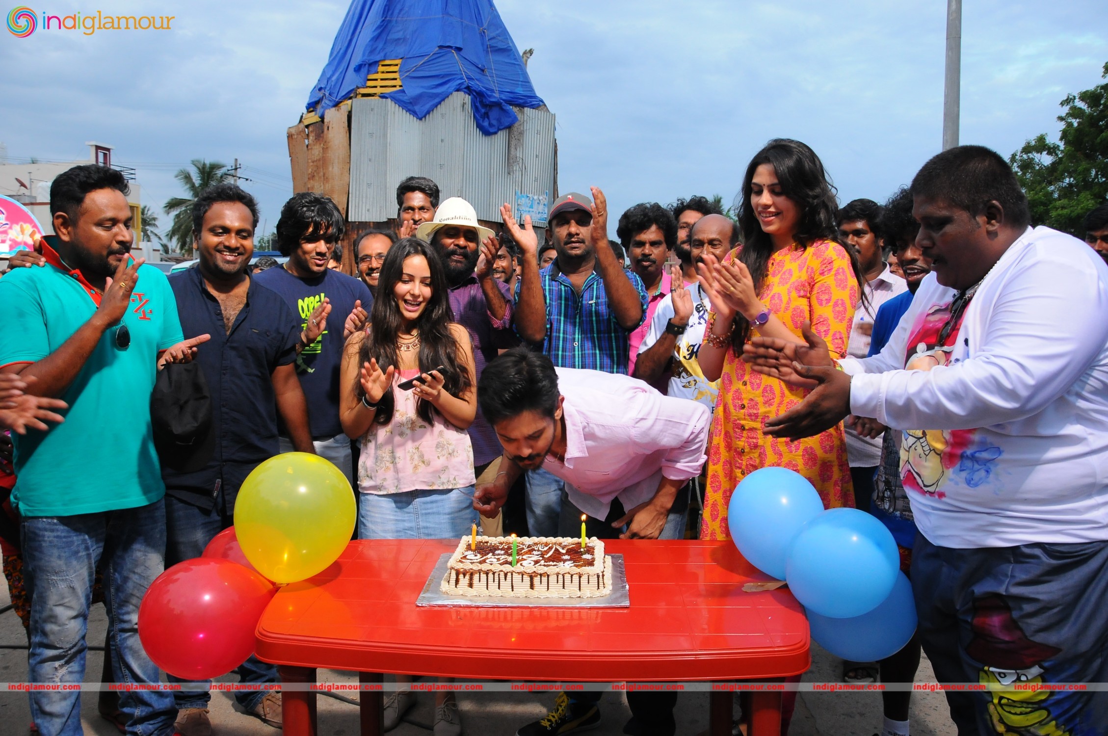 Actor Nakul Celebrated his Birthday on the Sets of SEI Event hd photo