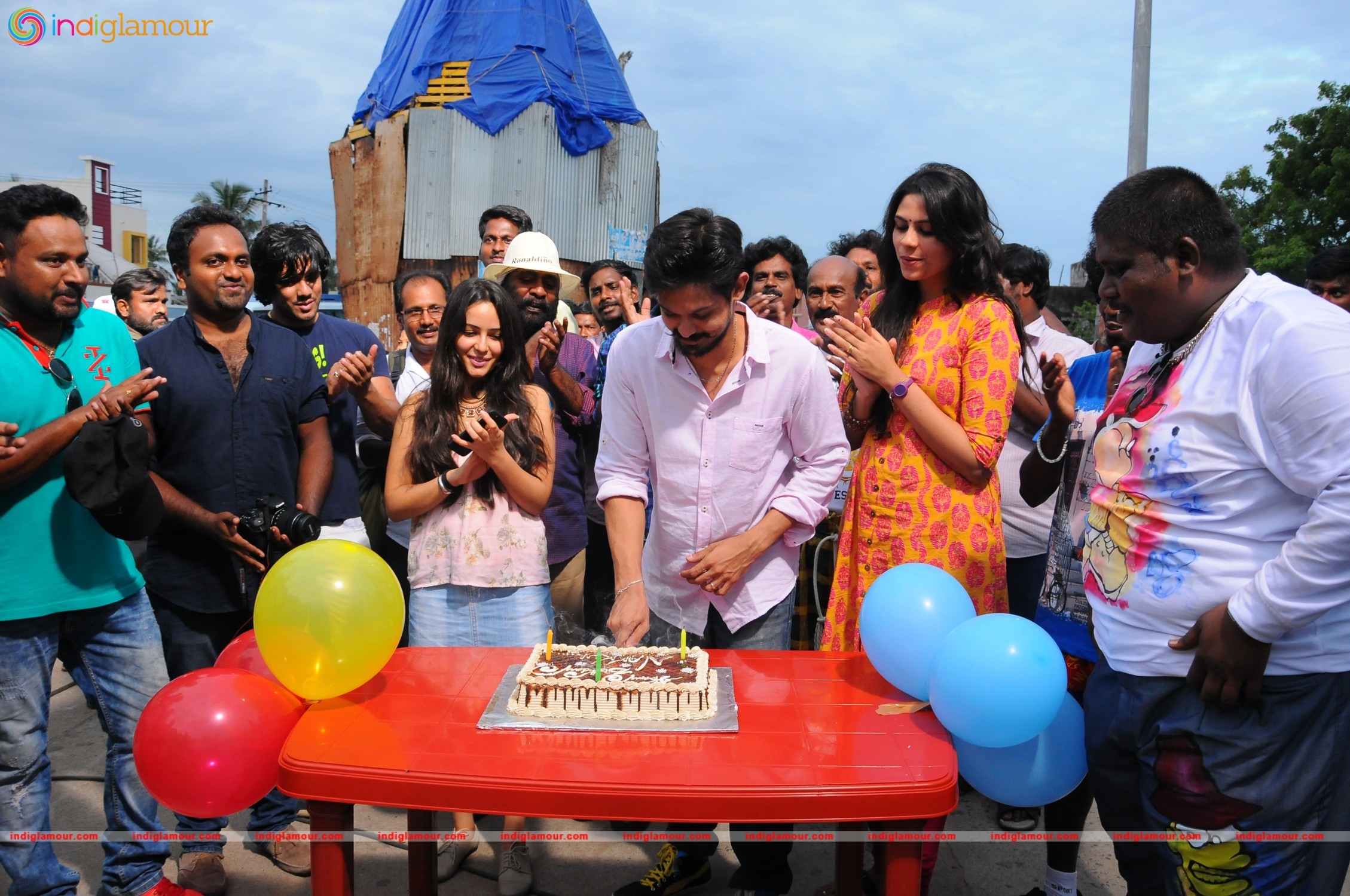 Actor Nakul Celebrated his Birthday on the Sets of SEI Event hd photo