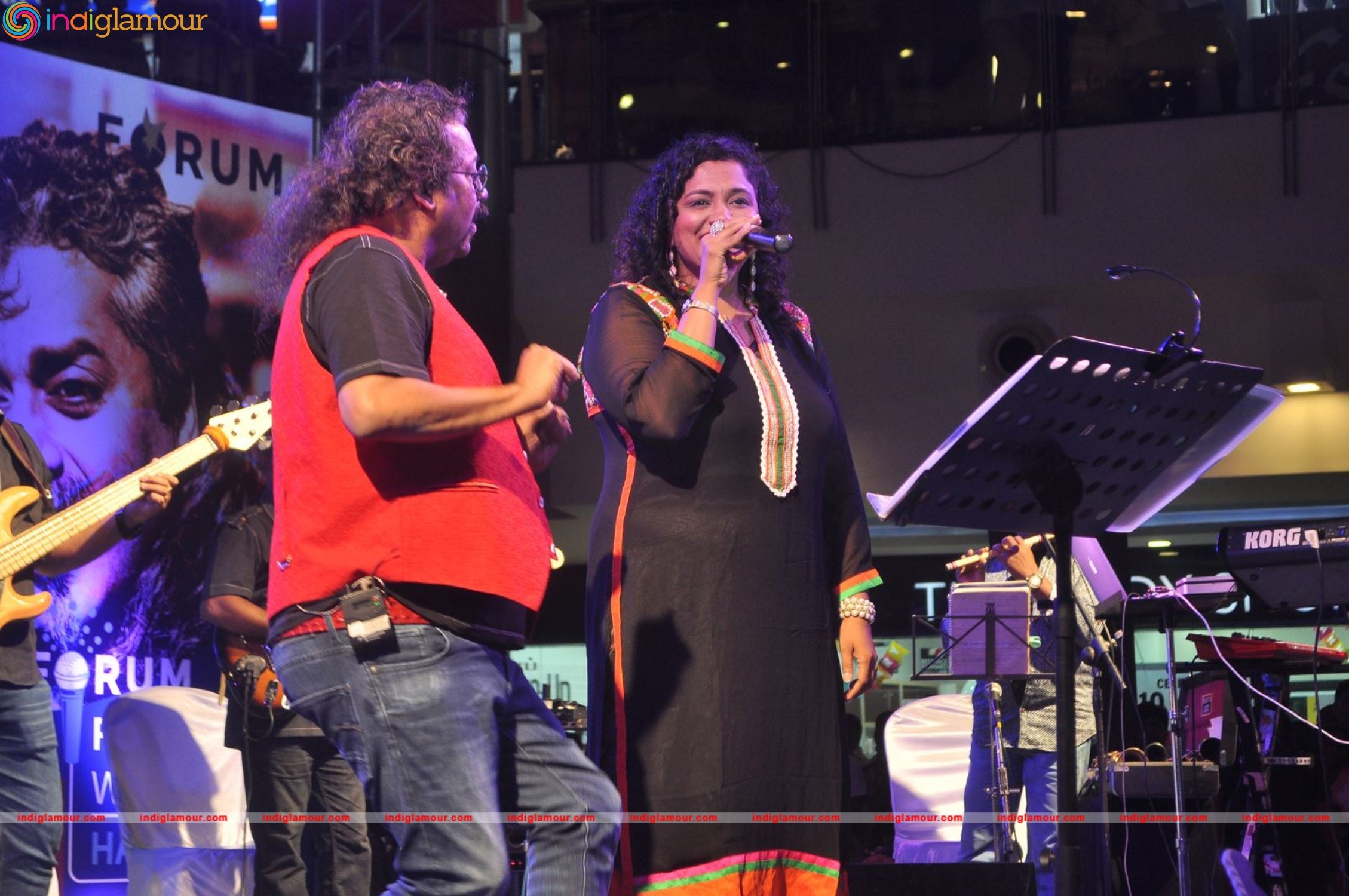 Hariharans Live In Concert at The Forum Vijaya Mall Event hd photo