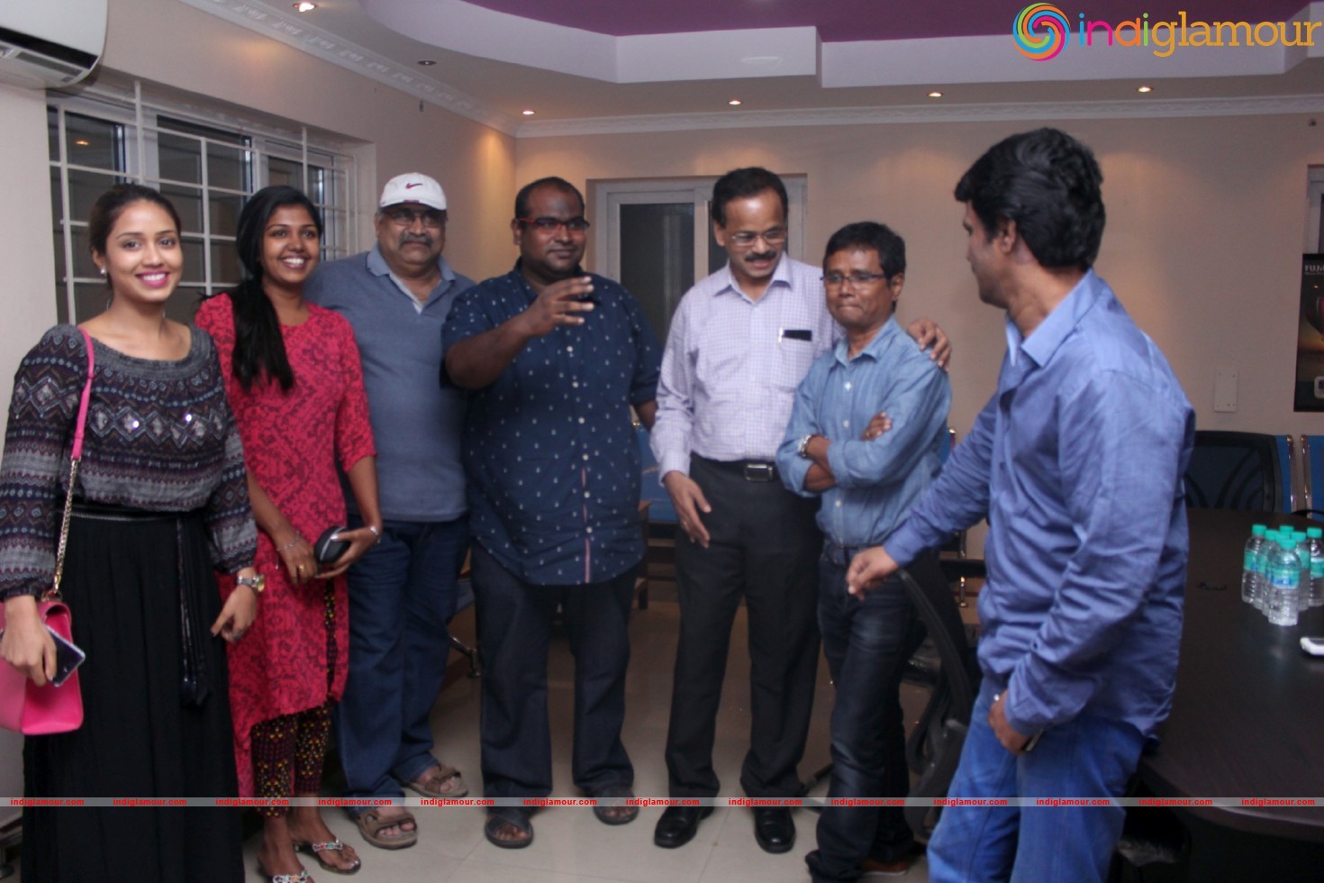 Director Sasi Balaji Sakthivel Cheran And Dhananjayan Watching Oru Naal Koothu Event hd photo