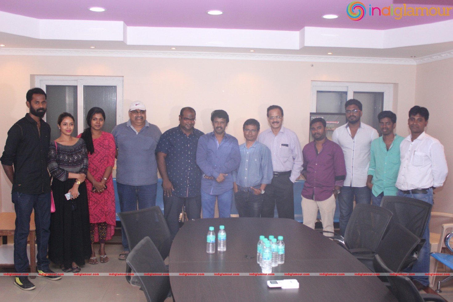 Director Sasi Balaji Sakthivel Cheran And Dhananjayan Watching Oru Naal Koothu Event hd photo
