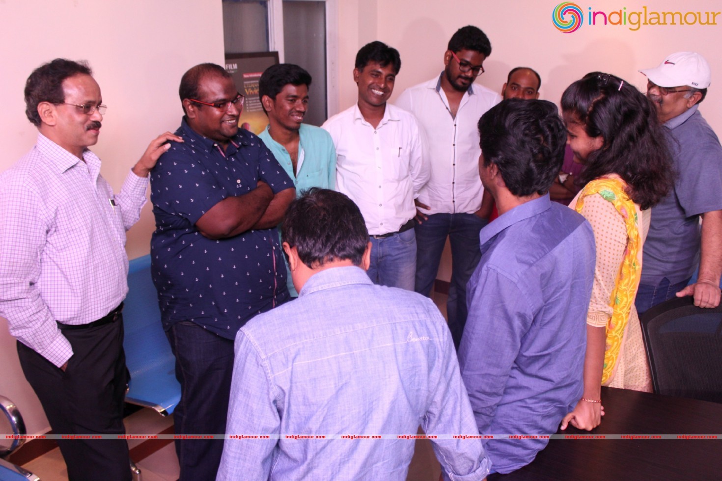 Director Sasi Balaji Sakthivel Cheran And Dhananjayan Watching Oru Naal Koothu Event hd photo