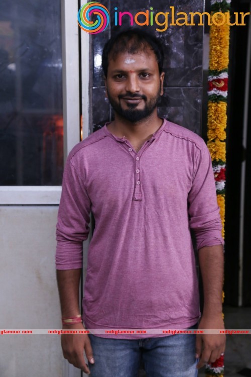 Enakku Vaaitha Adimaigal Pooja Stills Event hd photo