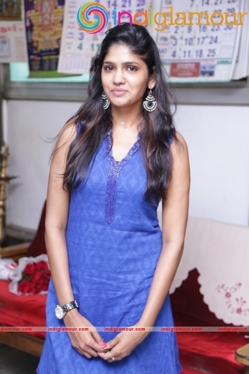 Enakku Vaaitha Adimaigal Pooja Stills Event hd photo