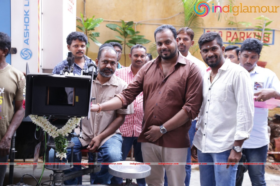 Enakku Vaaitha Adimaigal Pooja Stills Event hd photo