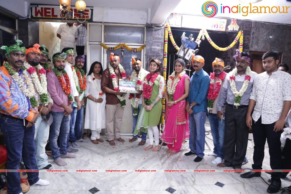 Enakku Vaaitha Adimaigal Pooja Stills Event hd photo