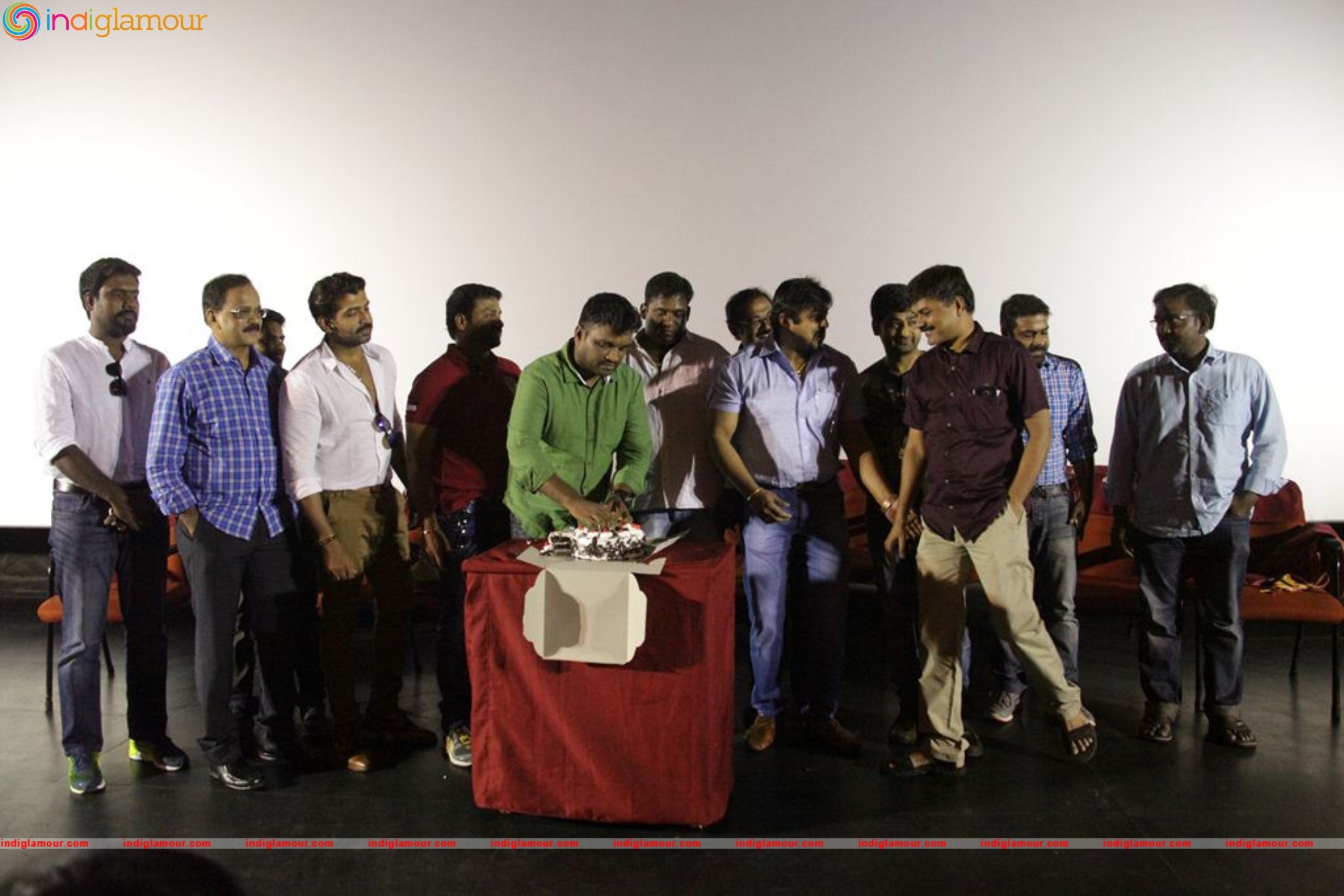 Aarathu Sinam Theatre Celebration Photo Gallery Event hd photo