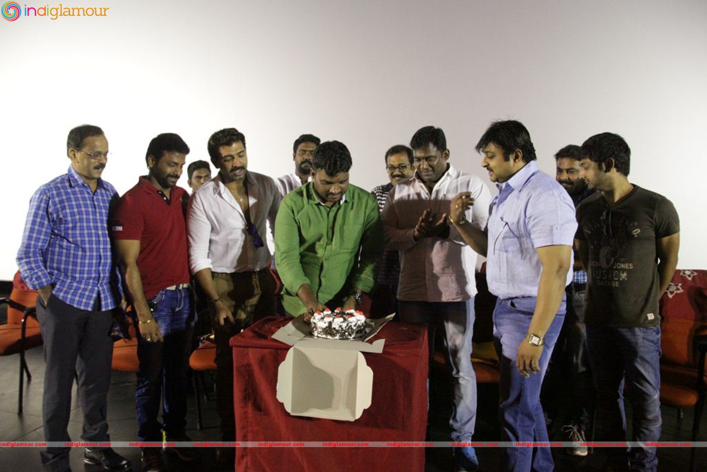 Aarathu Sinam Theatre Celebration Photo Gallery Event hd photo