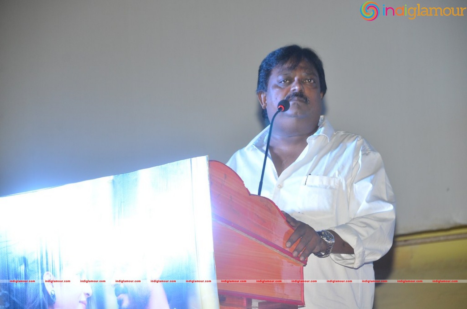Nee Enna Maayam Seithai Audio Launch Event hd photo